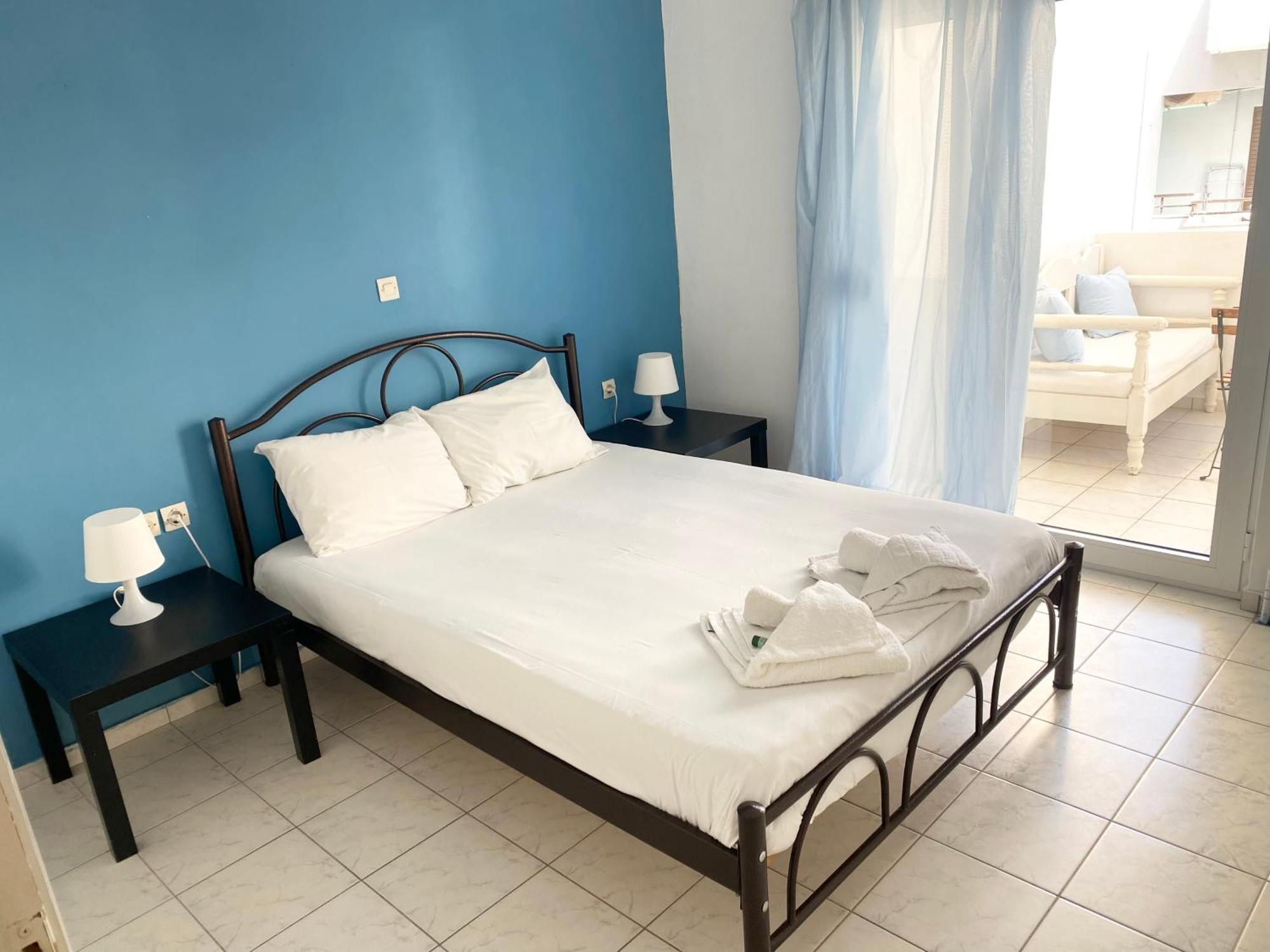 Korona Beach Apartments I 레팀노 외부 사진